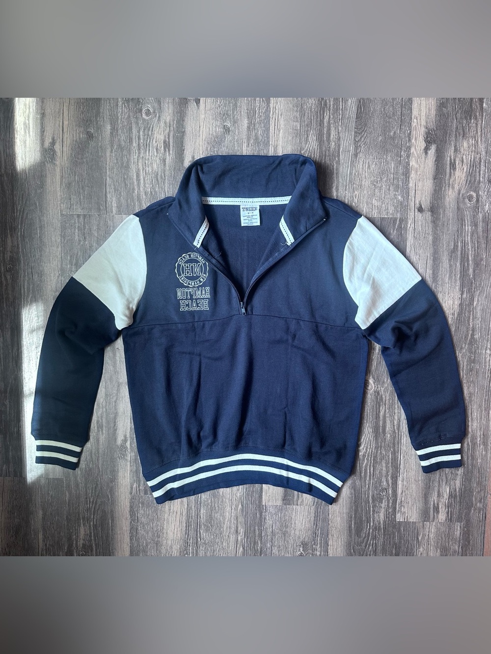 Exist Beach Hampton Beach Quarter Zip Sweatshirt – Size Medium | Navy & Cream - Picture 9 of 16